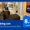 2BR Condo Resort Rentals with Balcony, FREE Pool, Gym and FREE Parking near Airport- B2 5Nambulite