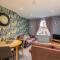 Pickering Town Apartment, Parking, Dog Friendly,