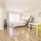 Studio in heart of DT,walk to 2 metros,Concordia