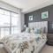 Paradise Birds 1 Bedroom Condo in Downtown Toronto