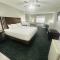 BridgePointe Inn & Suites by BPhotels, Lincoln I-80 & 27th St