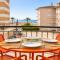 Beachfront apartment with sea views