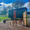 Cosy Shepherds Hut Lyme Regis, Cummins Farm