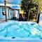 1920 Brick House-Hot Tub-Outdoor Brickoven Pizza-Pets-Breweries