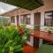 Hostal Nuevo Arenal downtown, private rooms with bathroom