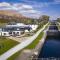 Lock SIX Canalside Apartments