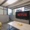 2 Bedroom Apartment City Centre With NetFlix