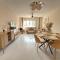 Apartamento céntrico junto paseo, playas y zonas de interés!!