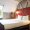 ibis Senlis