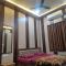 RADHA MADHAV GUEST HOUSE