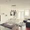 Costa apt 3 bedrooms Ideal for Groups Near Arena