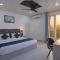 Hotel Warm Welcome Inn 26 - Near Sector 18 Metro Noida