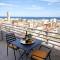 Romantic Sea View Studio with Jacuzzi in Alicante Center