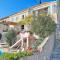 Apartments Villa Capitano - Two Bedroom Apartment with Balcony and Sea View UTI