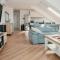 Deniro Apartment