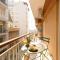 Spacious Modern Apartment with Balcony