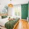 Golden Butterfly Disneyland Paris - Rentaway BnB