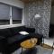 "Quiet & Cozy Apartment with Free Parking" Mika Apartment