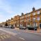 Superb 2 Bed Apartment in Battersea