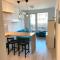 Designer Apt near Old Town with AC, Private Parking, Loggia