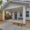 The Grove D with Hot Tub & King Beds - Walk to Main