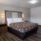 American Inn & Suites