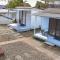 Cozy Cabin with Covered Deck Near Hamilton Garden, CBD and Waikato Hospital
