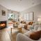 Casa Miel Luxury Westwood Retreat Pool, Spa & Free Parking