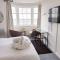 Sea View flat 4 fast WIFI & FREE parking