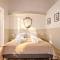 Eccelsoleccese Boutique B&B - steps from the Historic Center