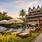 Zoé’s Paradise Waterfront Hotel