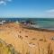 Sunshine Villa Broadstairs sleeps 8 close to beach
