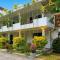 Airport Grand Holiday Home
