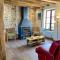 Cozy house, centre bourg, 2 suites, cheminée