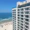 Apartamento Pé na Areia na Praia das Pitangueiras