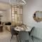 Elegant Central Apartment Balcony & City View Self check in