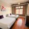 Aura Hotel