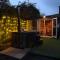 Bridie -rose rural shepherd hut , sleeps 4 with wood fuel hot tub -mini safari -on your doorstep small exotic animals