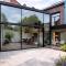Townhouse Tongeren Center 275m2, 10p w Airco - Featured in Designbook