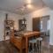 Chic City Hideaway - Cozy Central Quiet - Pass the Keys