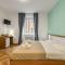Casa Piera, 5 min drive from Lake Como, Modern apartment