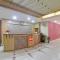 Hotel O Padmini Near Lakdikapool Metro Station