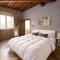 Navona Fox House 2