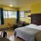 Motel R-100