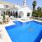 Villa with separate apartment
