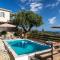 Afroksilia Villa Triantafilo