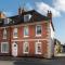Warwick Centre Townhouse Castle views