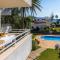 Apartment La Veleta with Sea View