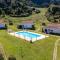 Resort Con Piscina- La Fattoria