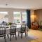 Views of Isaberg and fitting two families!